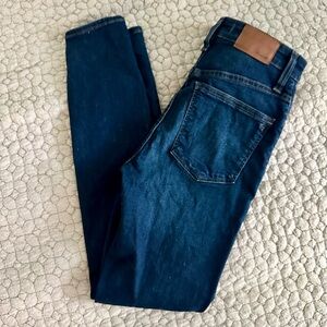 Madewell Curvy High-Rise Skinny Jeans in Hayes Wash